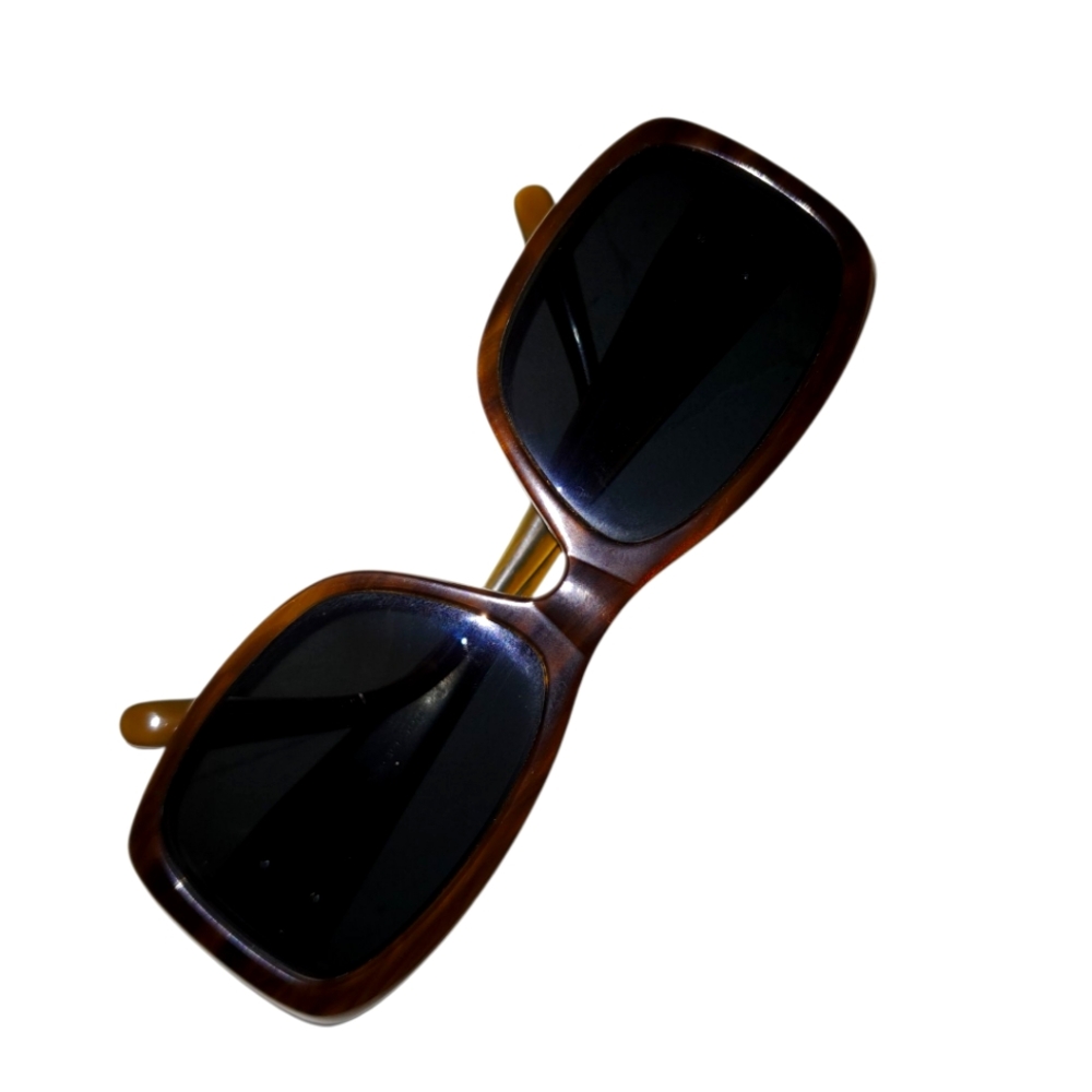 Vera Wang  Brown Sunglasses V 252 Frames With Gold Nugget Clusters.